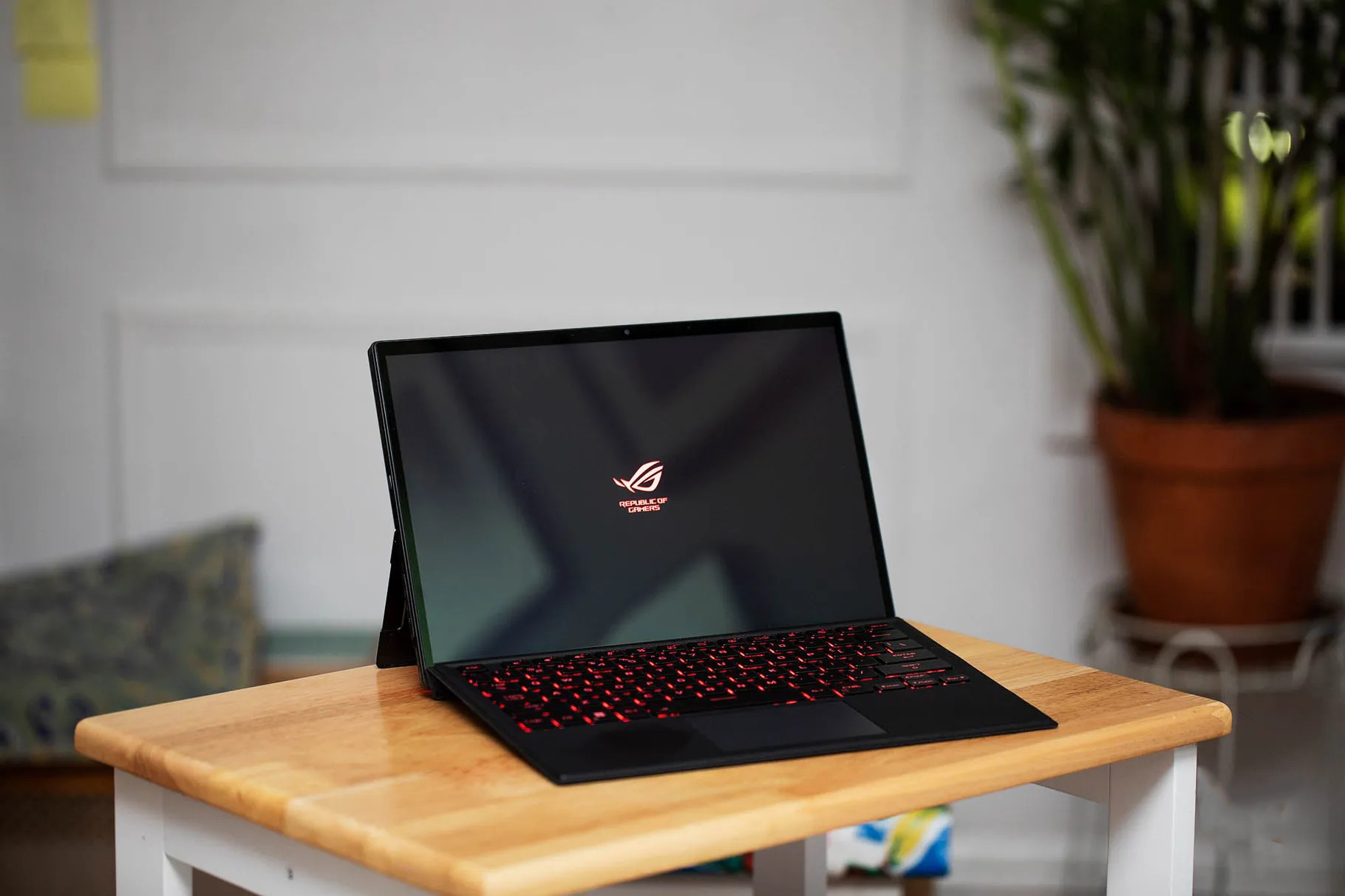 ROG Flow Z13 nay đã được biến tấu một cách linh hoạt và chuyên nghiệp hơn 